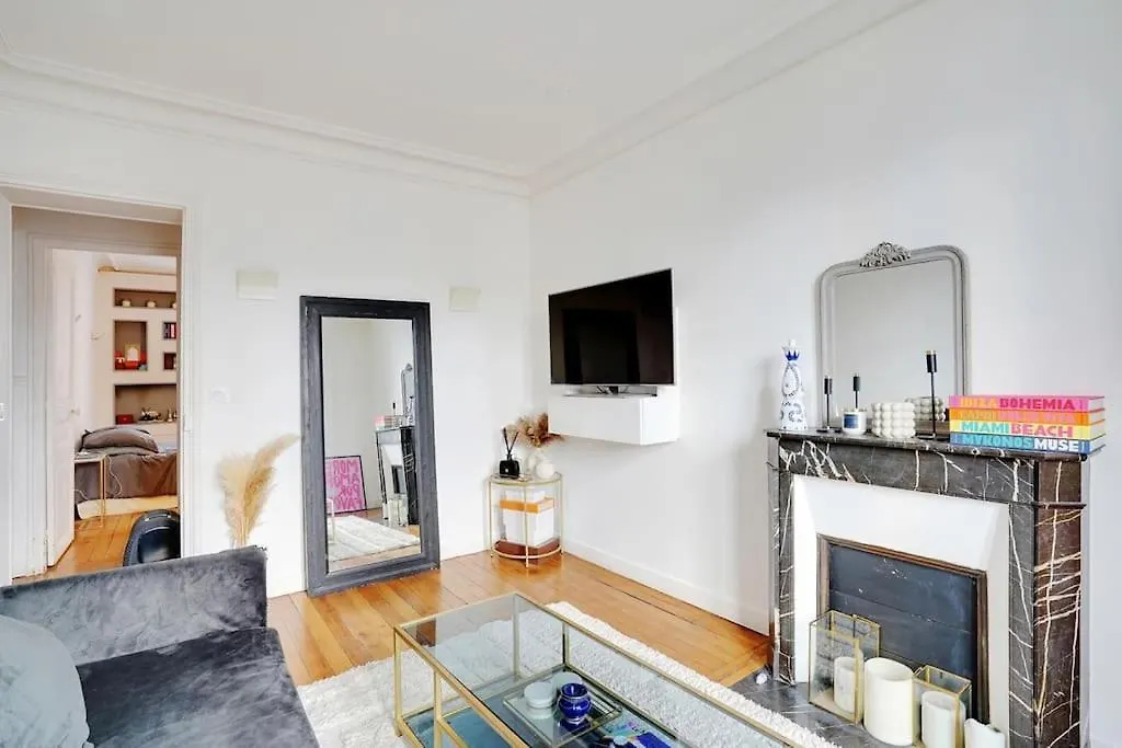 Apartment Appartement Au Centre De Paris Tout Equipe
